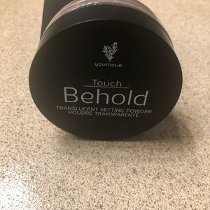 Younique Behold Setting Powder